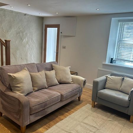 Cosy Modern Miners Cottage Llanllechid Exterior photo