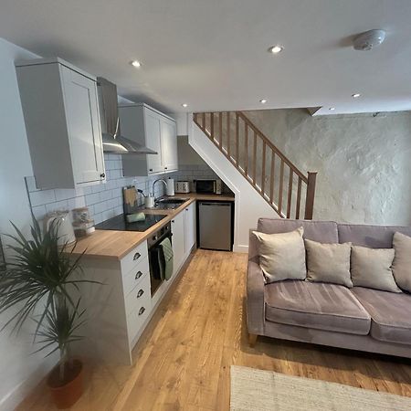 Cosy Modern Miners Cottage Llanllechid Exterior photo
