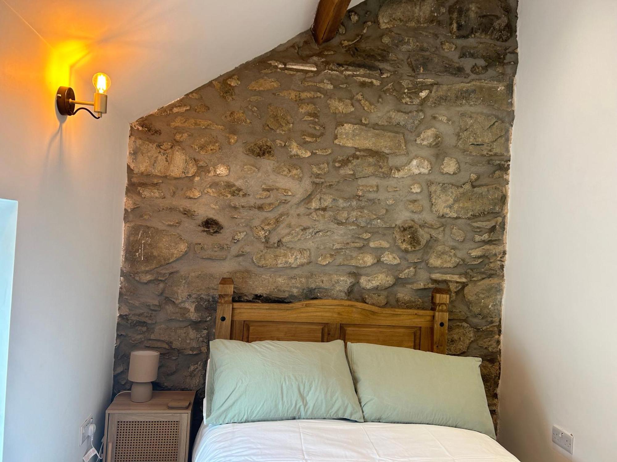 Cosy Modern Miners Cottage Llanllechid Exterior photo