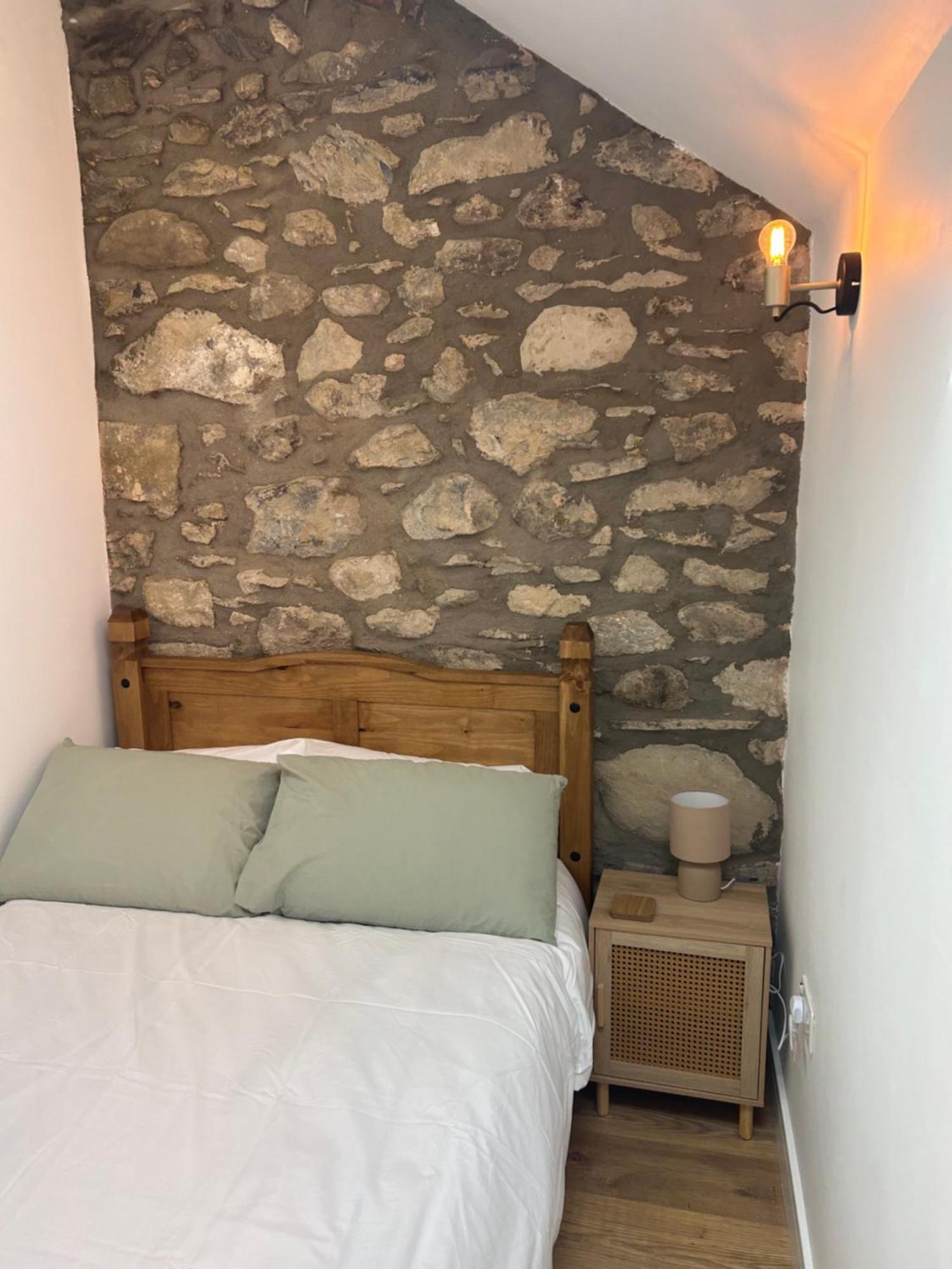 Cosy Modern Miners Cottage Llanllechid Exterior photo
